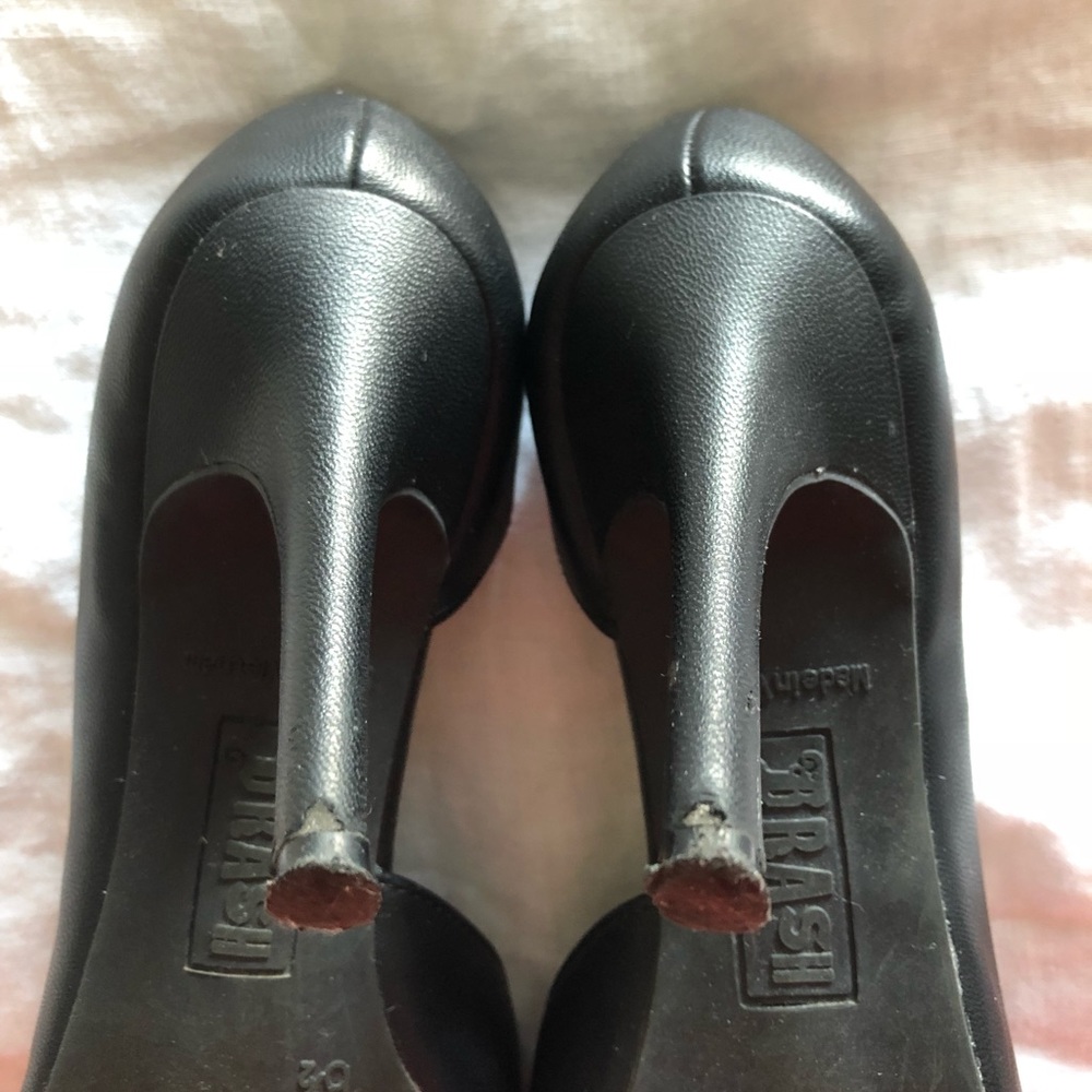 Heels - Picture 4 of 6